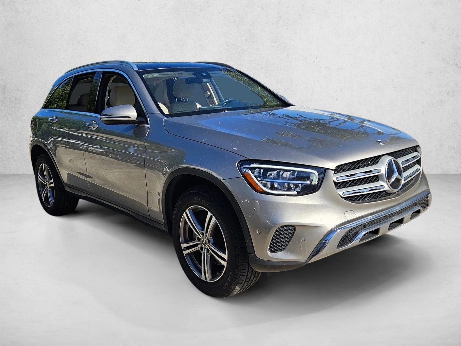 2021 Mercedes Benz GLC 300 photo 3