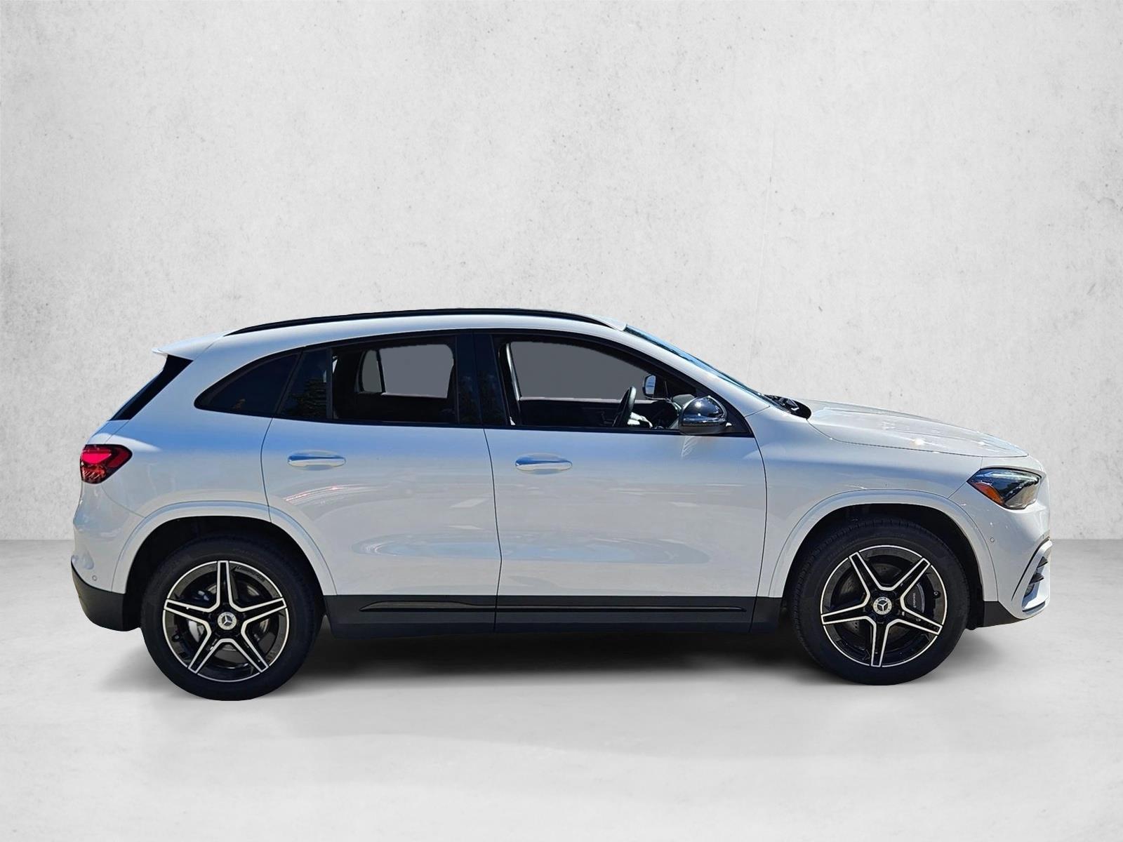 2025 Mercedes Benz GLA 250 photo 4