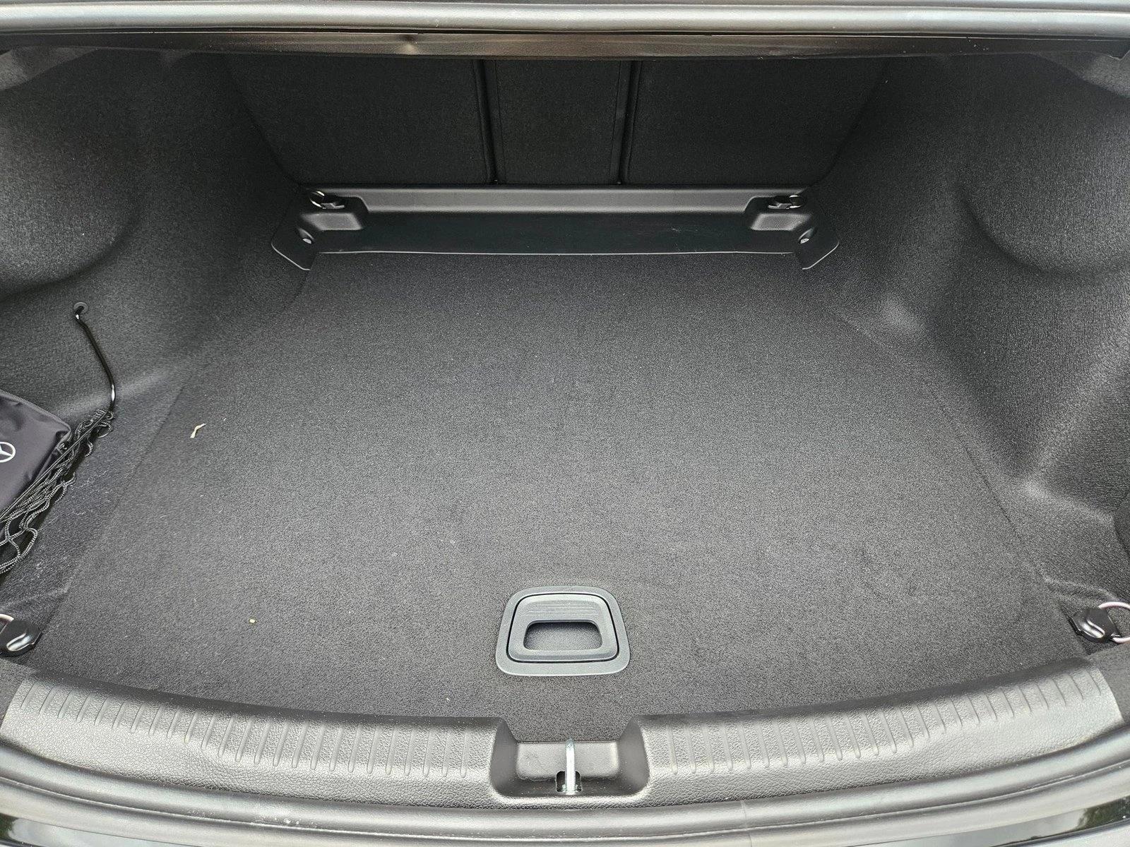 2026 Mercedes-Benz C-Class Sedan C 300 - Photo 6