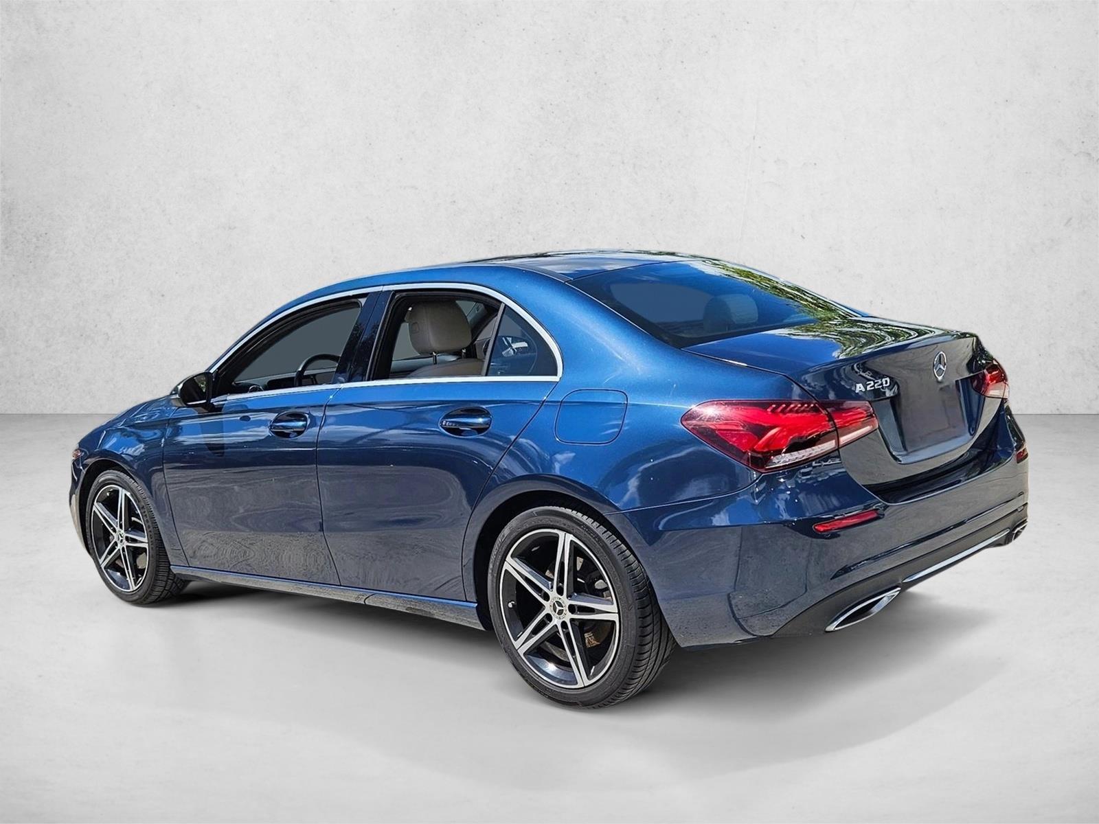 2019 Mercedes Benz A 220 photo 3