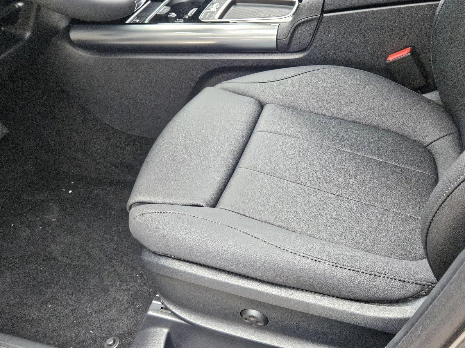 2026 Mercedes Benz GLA 250 photo 4