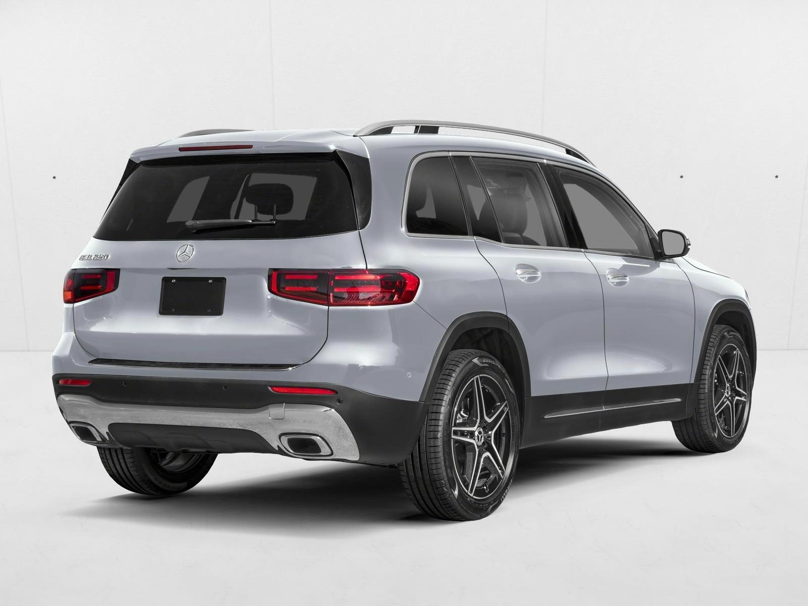2026 Mercedes Benz GLB 250 photo 2