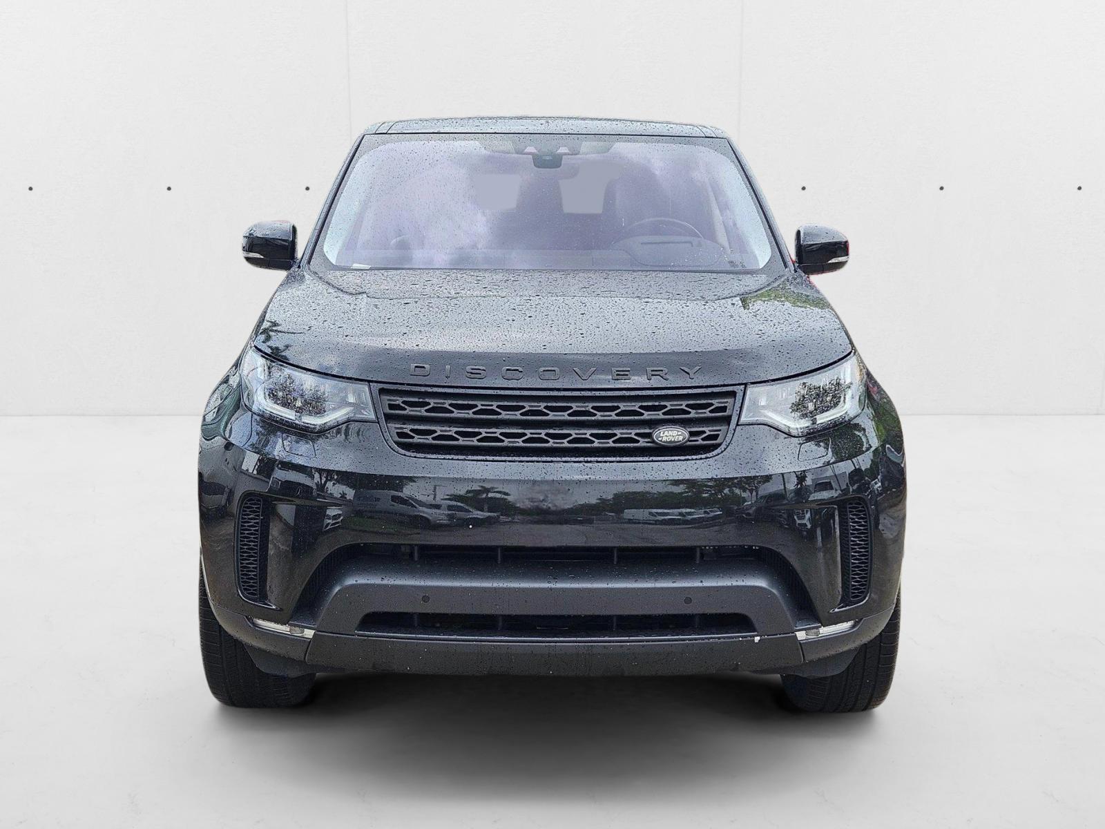 2020 Land Rover Discovery HSE Luxury photo 2