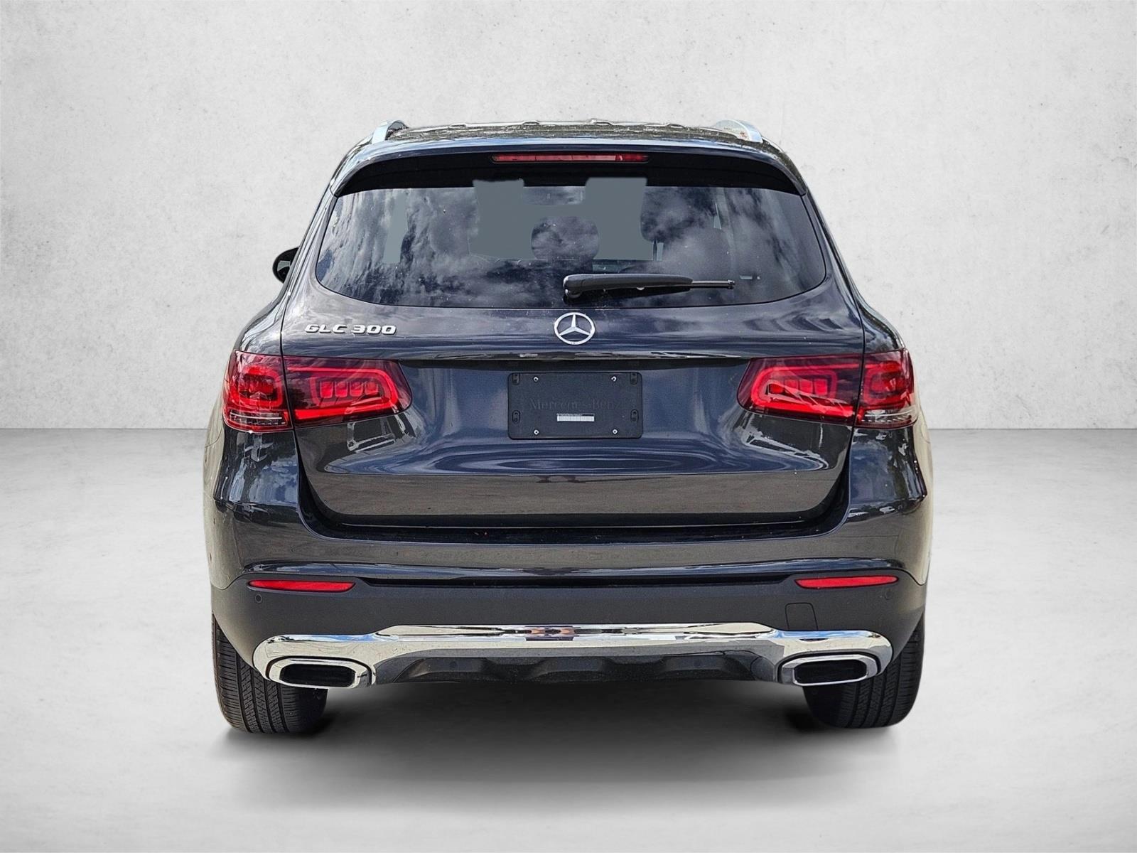 2022 Mercedes Benz GLC 300 photo 4