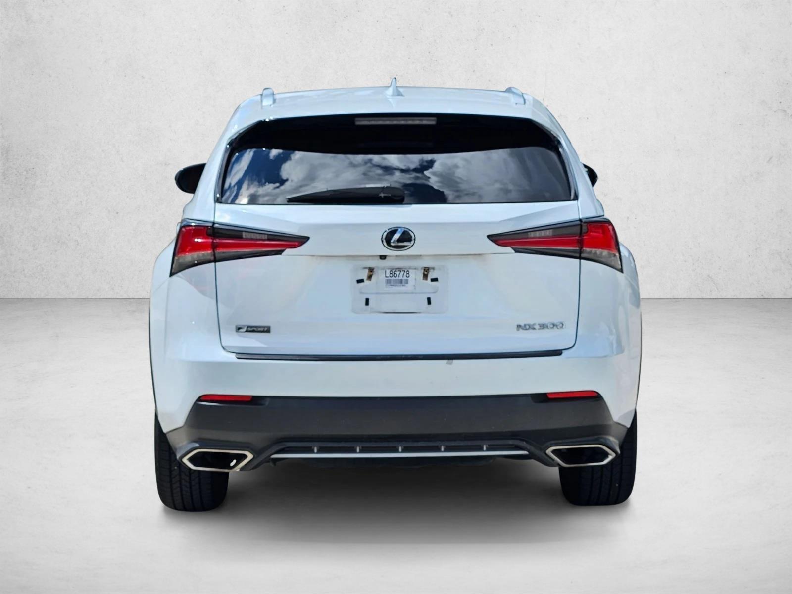 2019 Lexus NX 300 Luxury photo 4