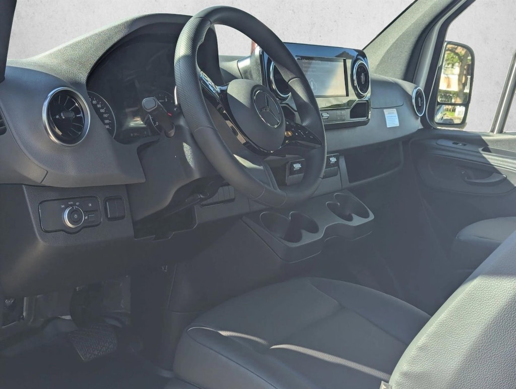 New 2026 Mercedes-Benz Sprinter Cargo Van 2500 Standard Roof I4 Diesel 144" RWD Van Cargo Van