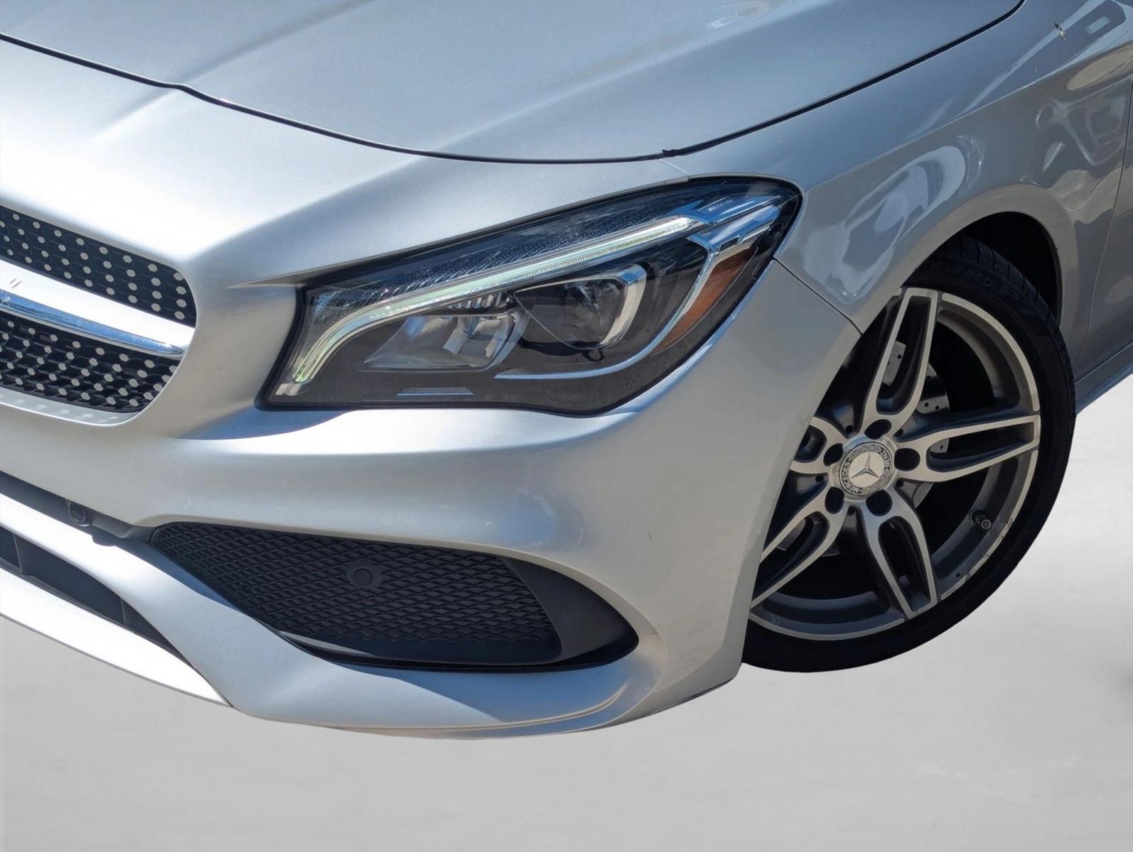2017 Mercedes Benz CLA 250 photo 2