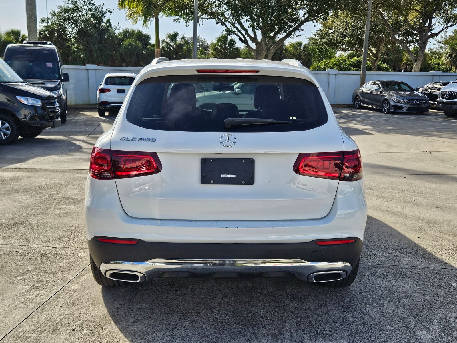 2021 Mercedes Benz GLC 300 photo 4