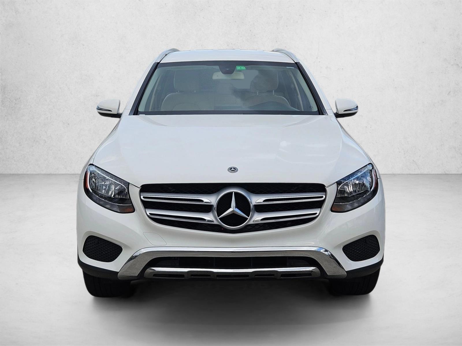 2019 Mercedes Benz GLC 300 photo 2
