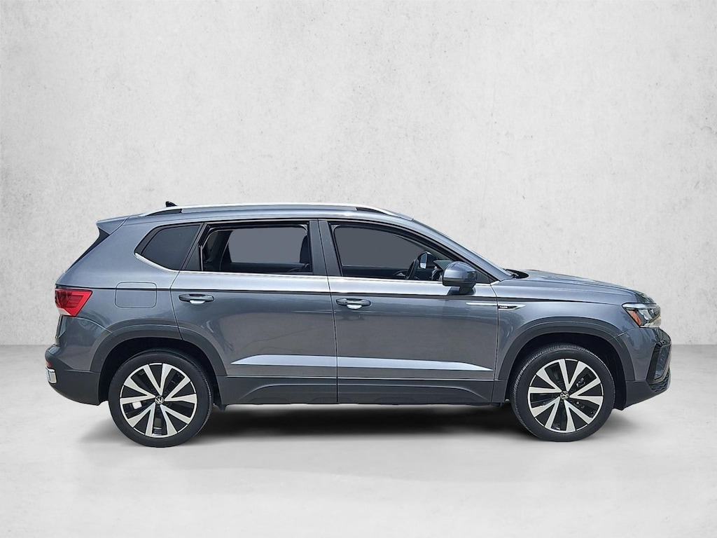 Used 2022 Volkswagen Taos 1.5T SE SUV