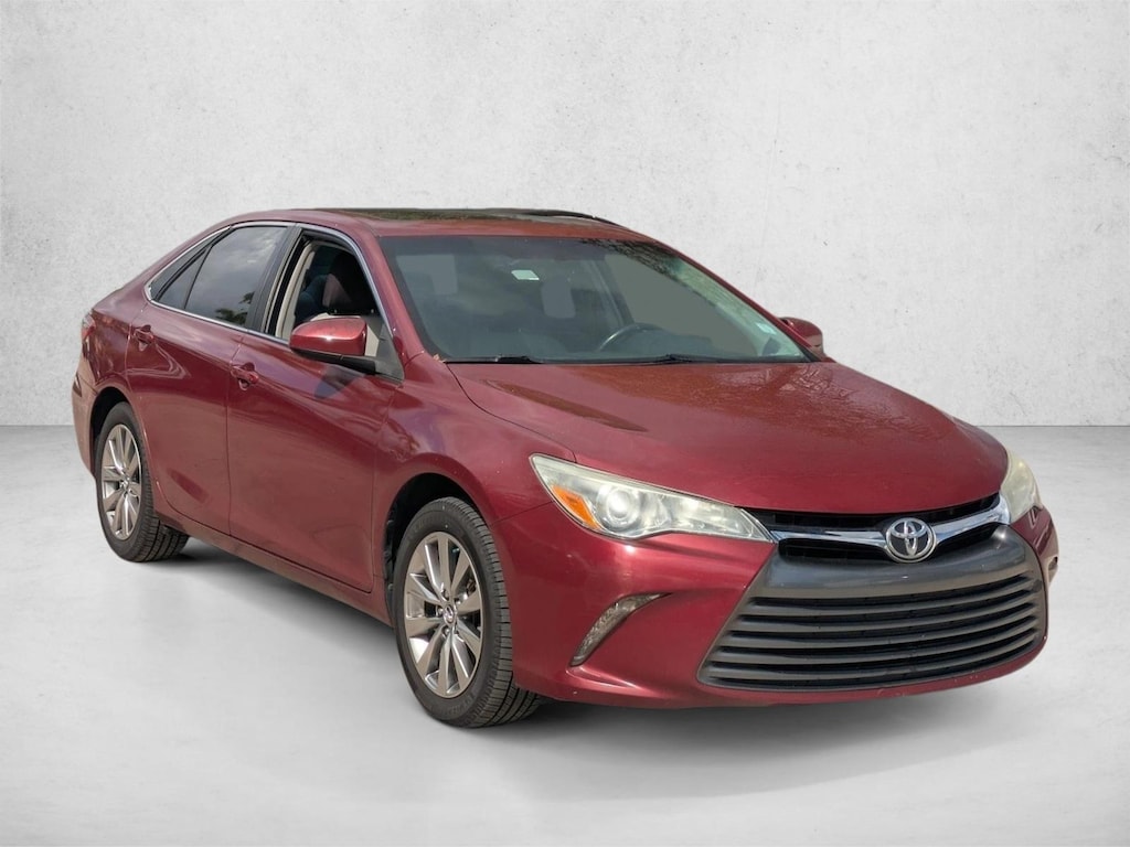 Used 2017 Toyota Camry XLE Sedan