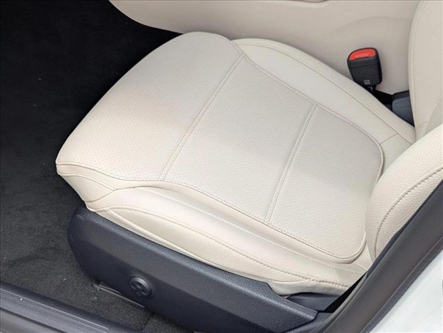 2025 Mercedes Benz C 300 Sedan photo 3