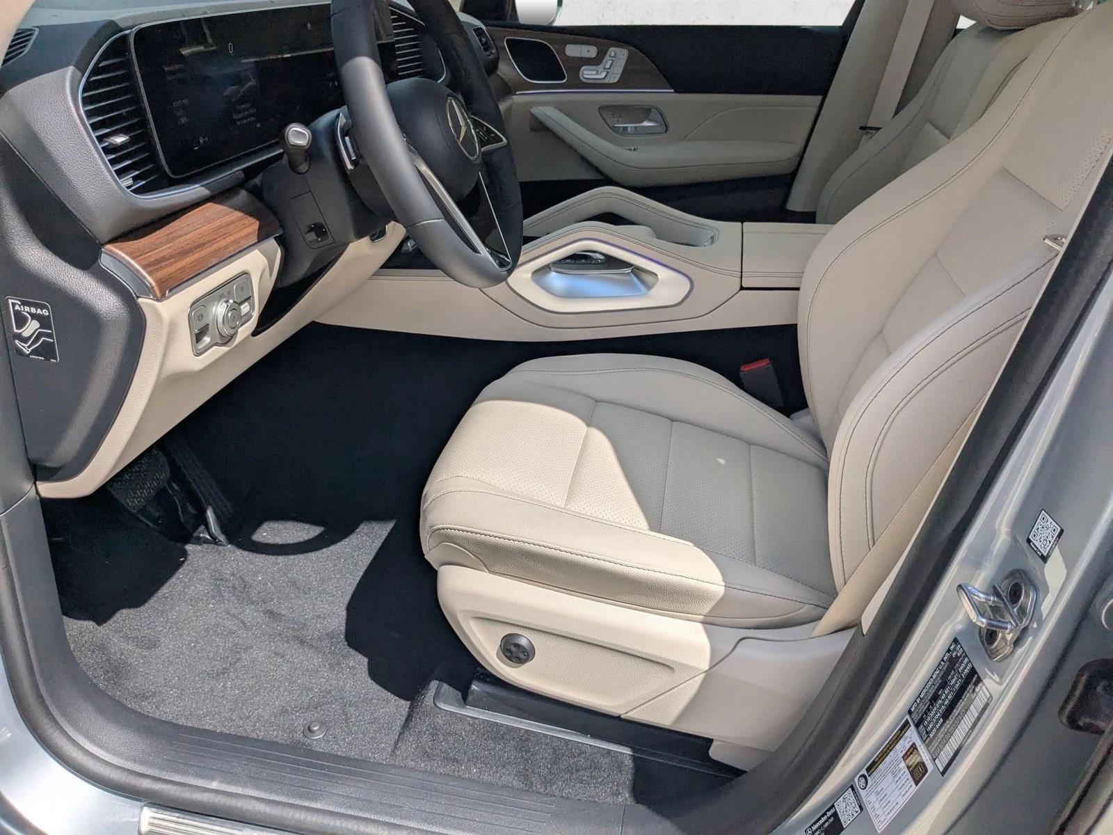 2026 Mercedes Benz GLE 450 4MATIC photo 3