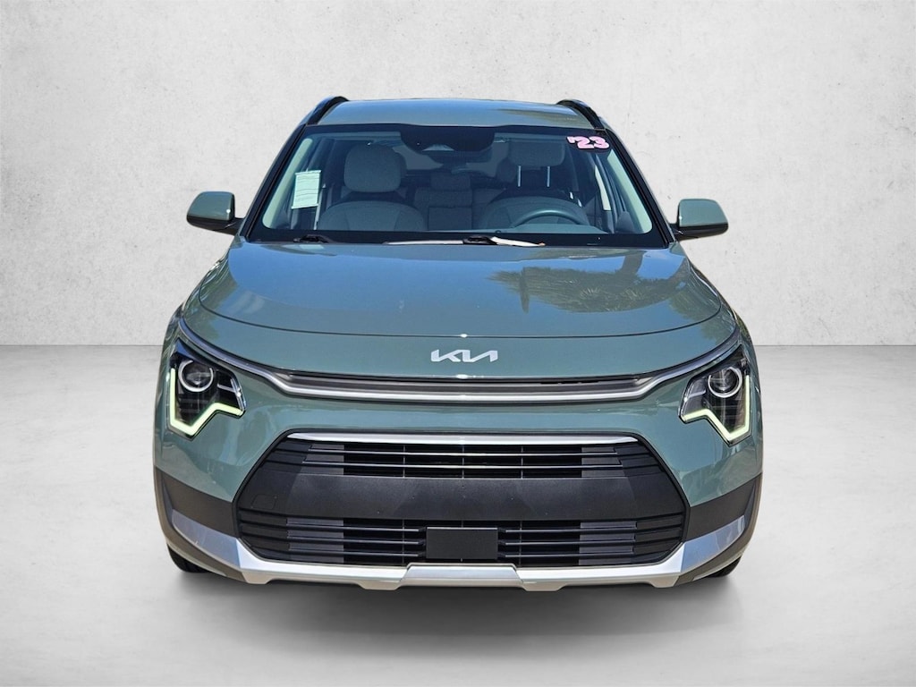 Used 2023 Kia Niro EX SUV