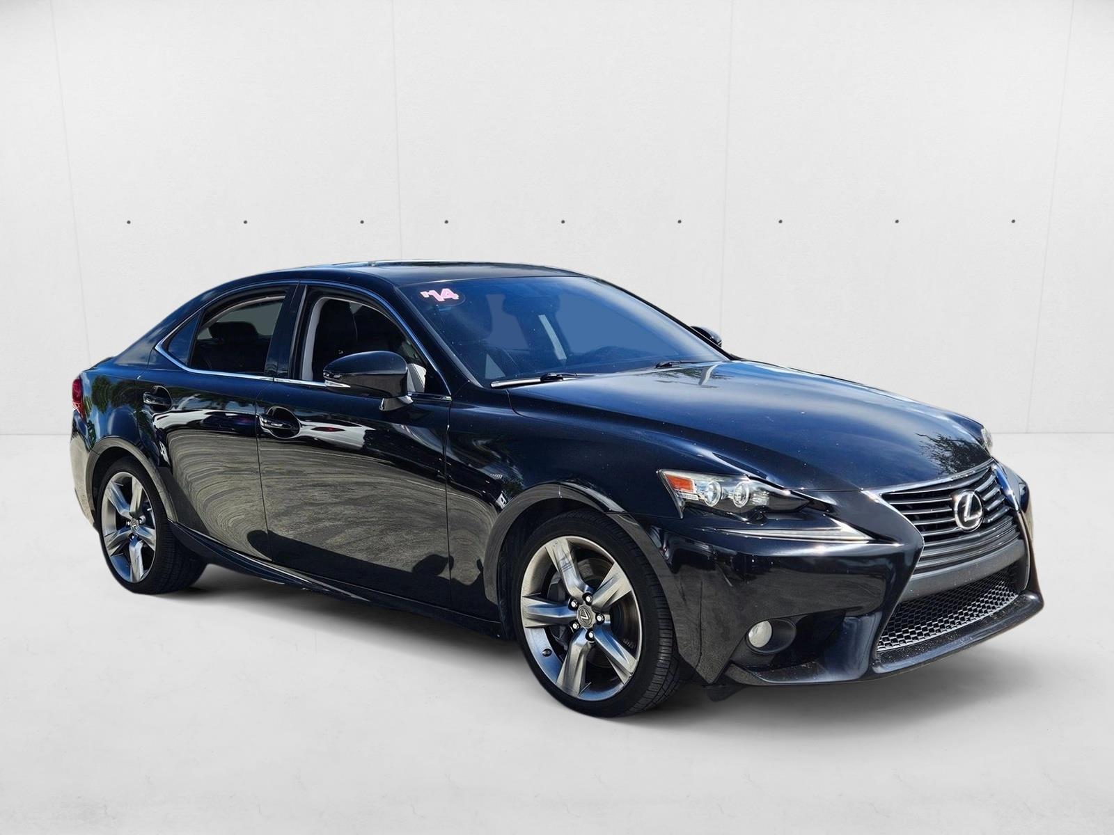 2014 Lexus IS 350 F SPORT photo 3