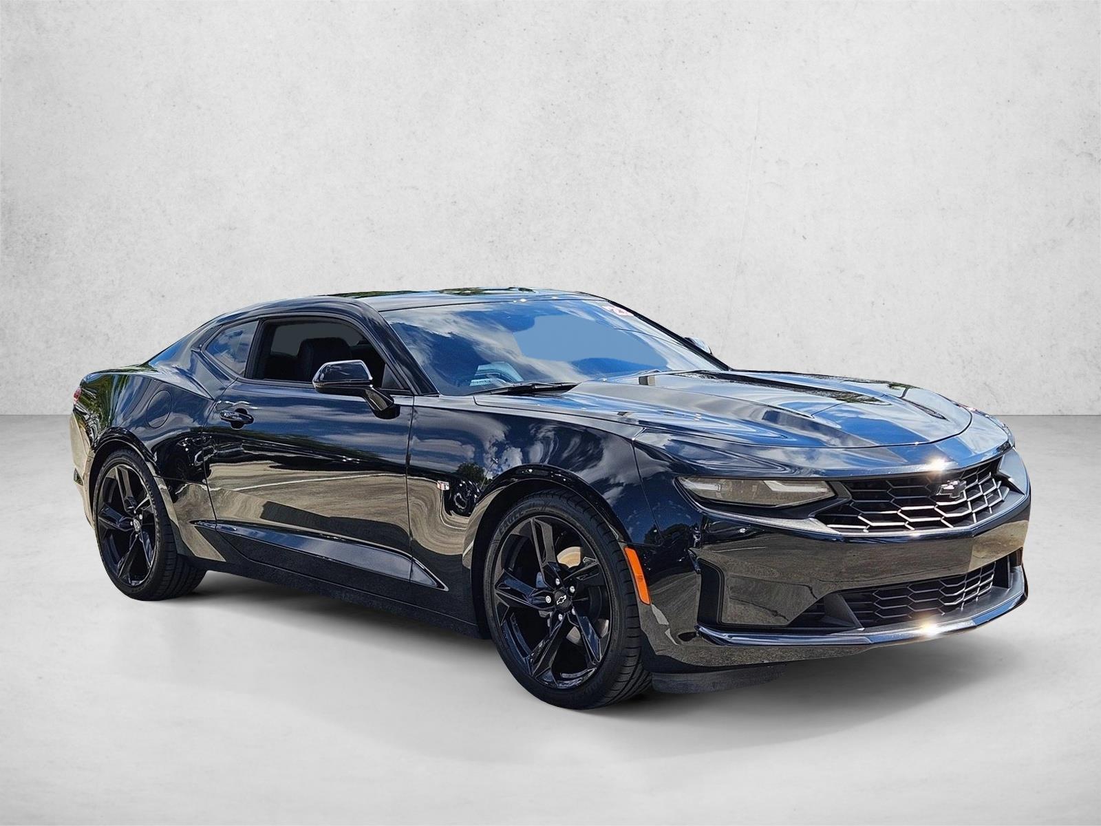 2023 Chevrolet Camaro 2LT photo 3