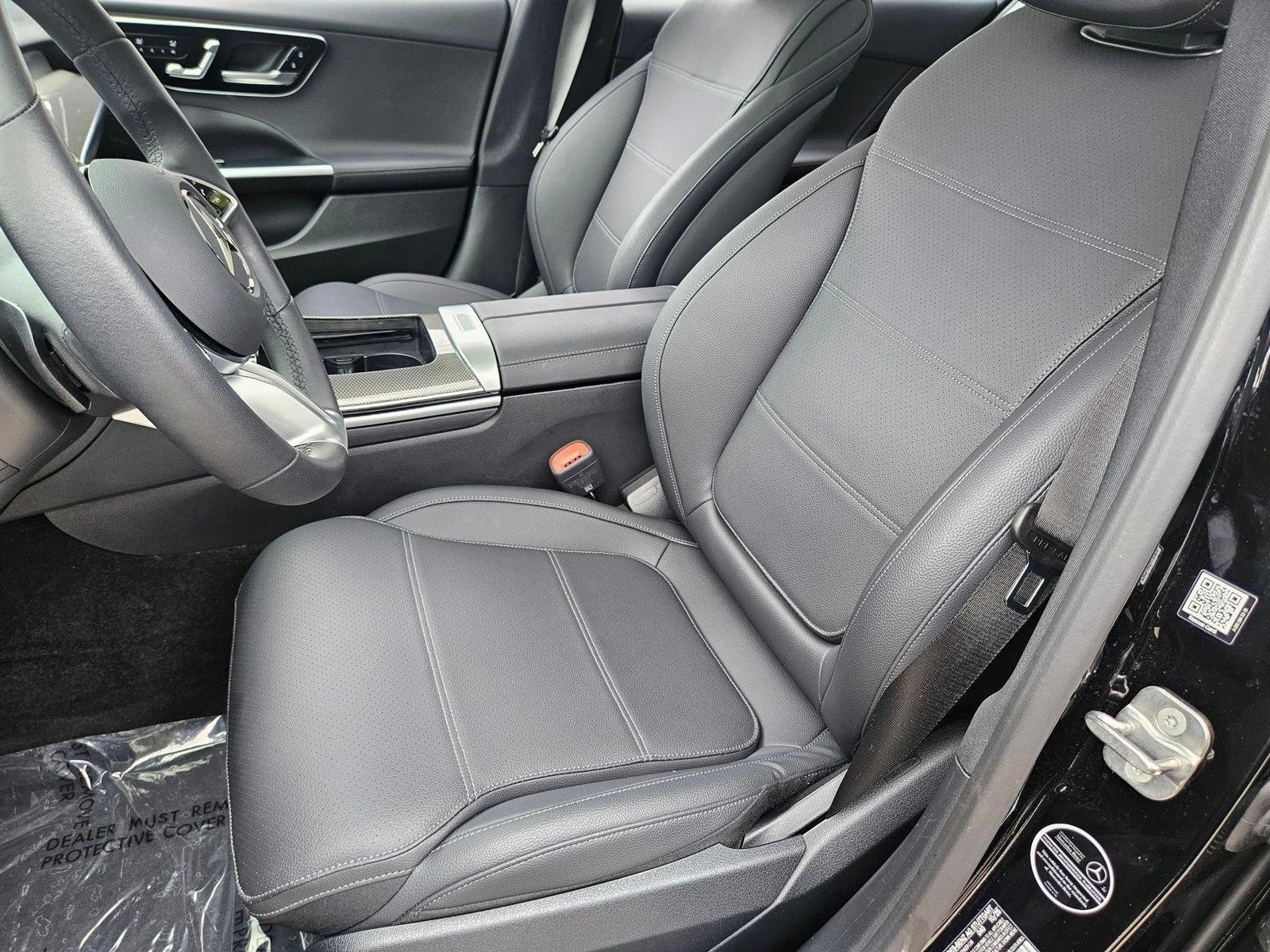 2026 Mercedes-Benz C-Class Sedan C 300 - Photo 15