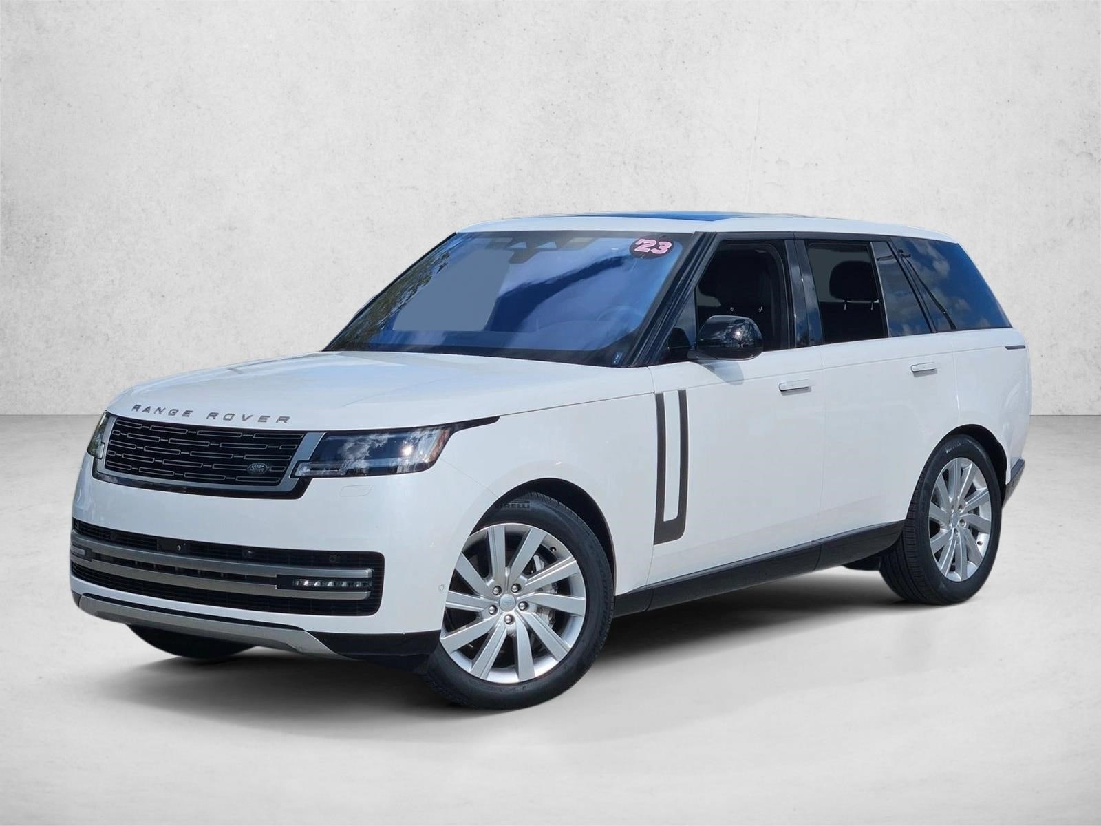 2023 Land Rover Range Rover SE's photo