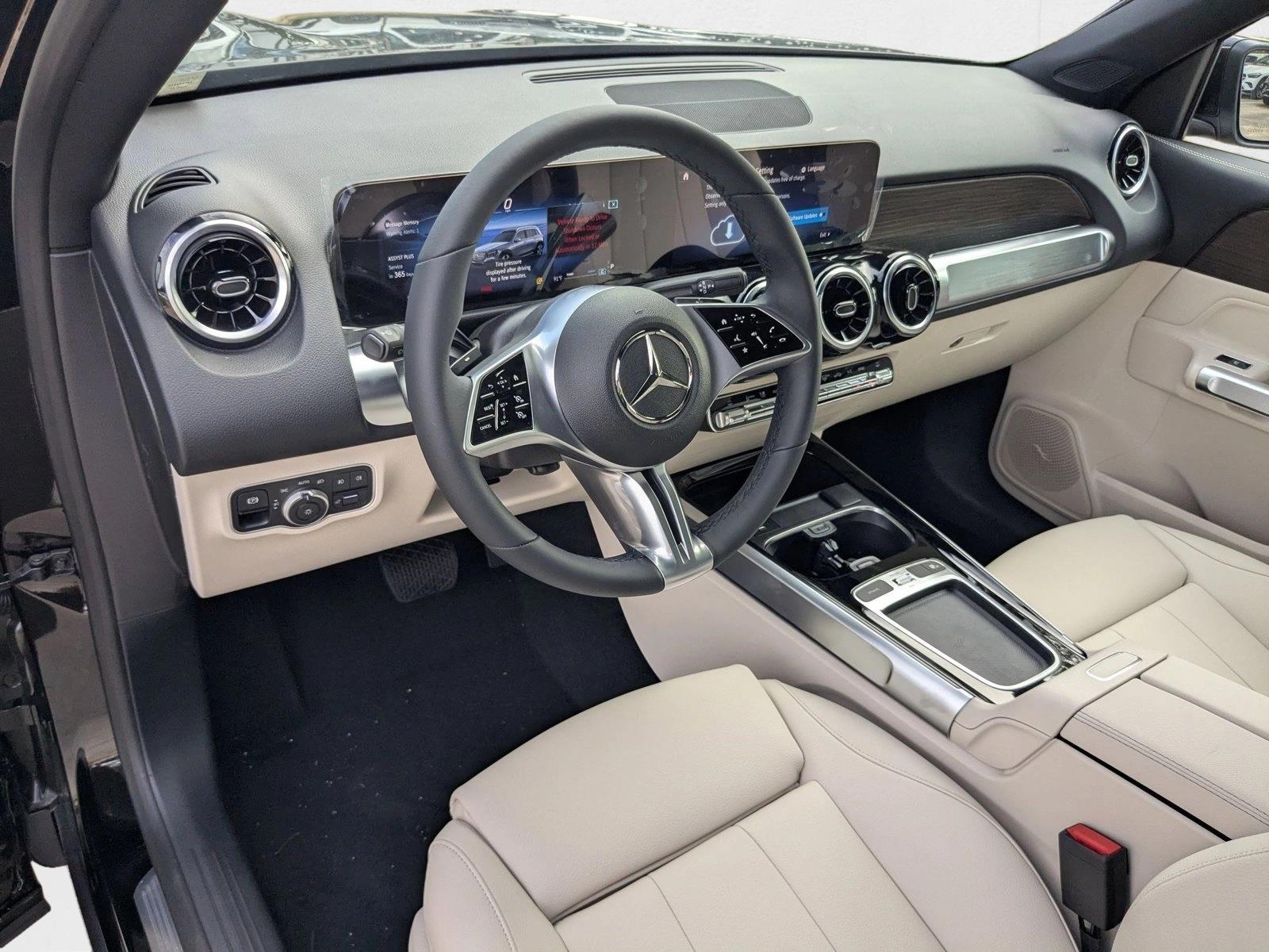 2026 Mercedes Benz GLB 250 photo 3