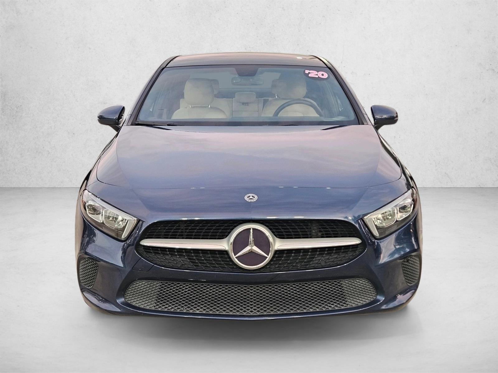 2020 Mercedes Benz A 220 photo 2