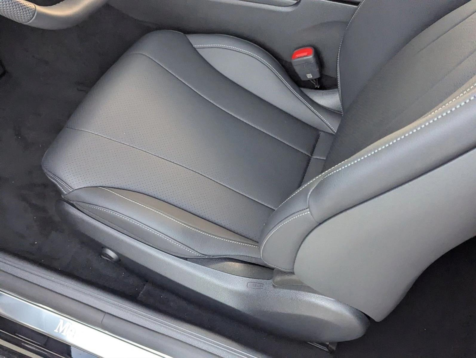 2026 Mercedes Benz CLE 450 4MATIC Coupe photo 4