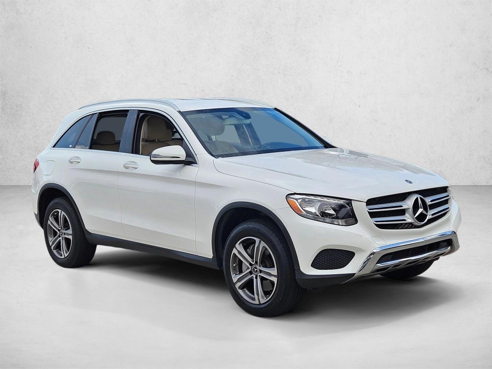 2019 Mercedes Benz GLC 300 photo 3