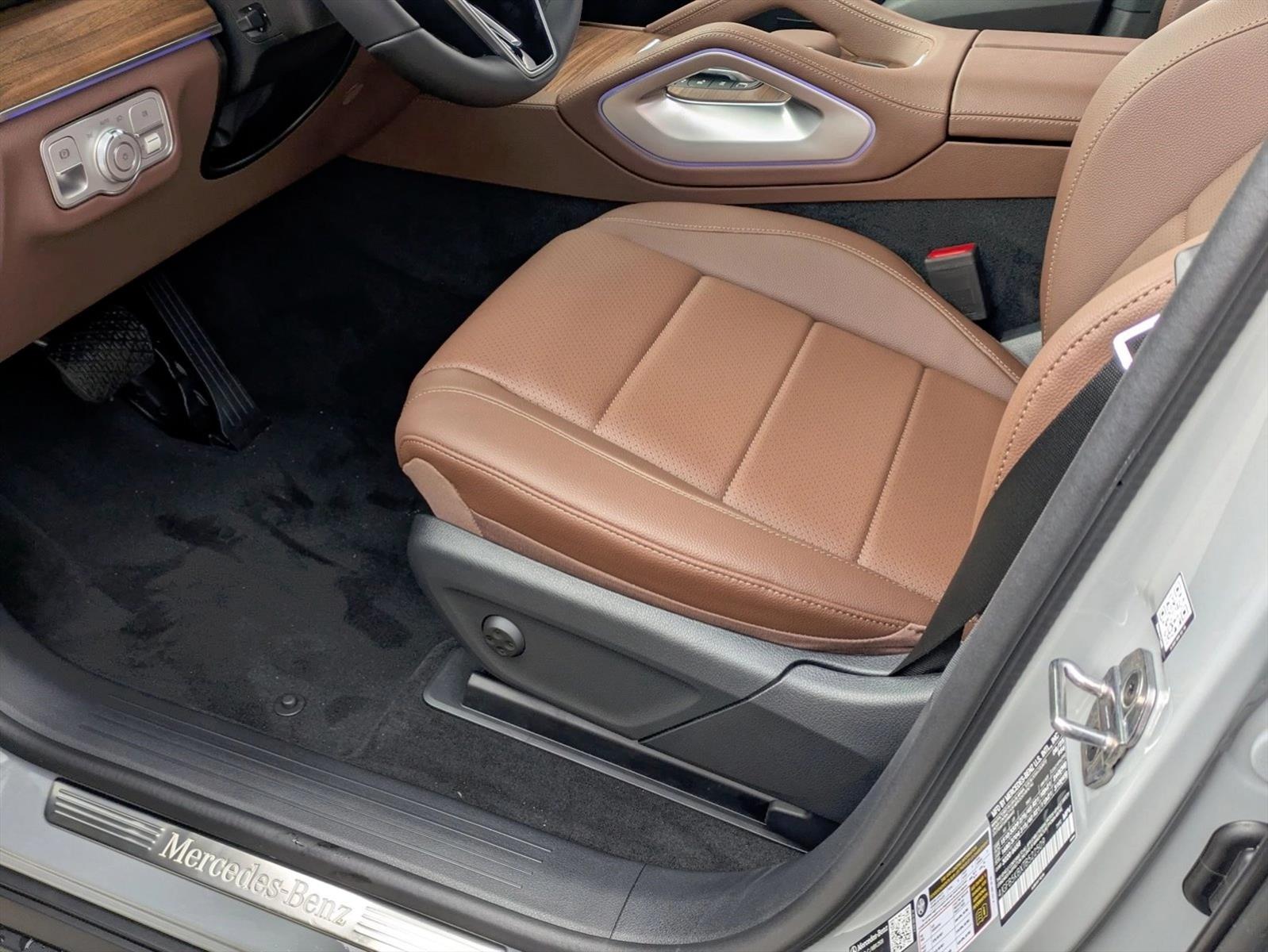 2026 Mercedes Benz GLE 450 4MATIC photo 2