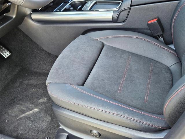 2025 Mercedes Benz GLA AMG 35 4MATIC photo 4