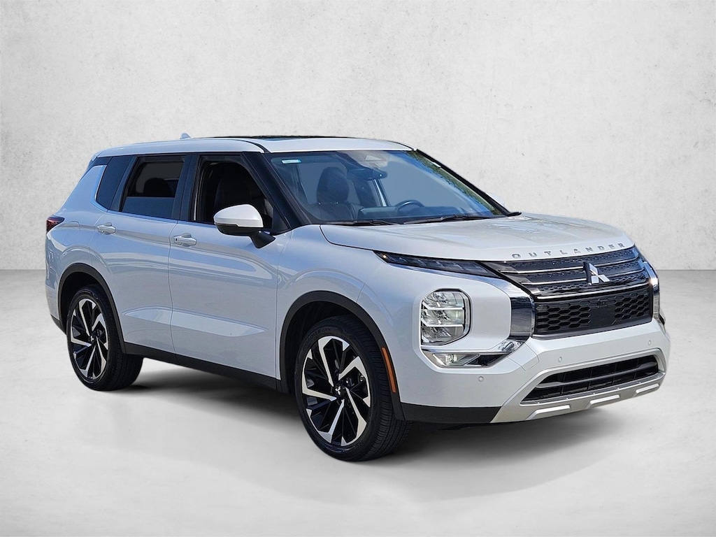 Used 2023 Mitsubishi Outlander SE Special Edition SUV