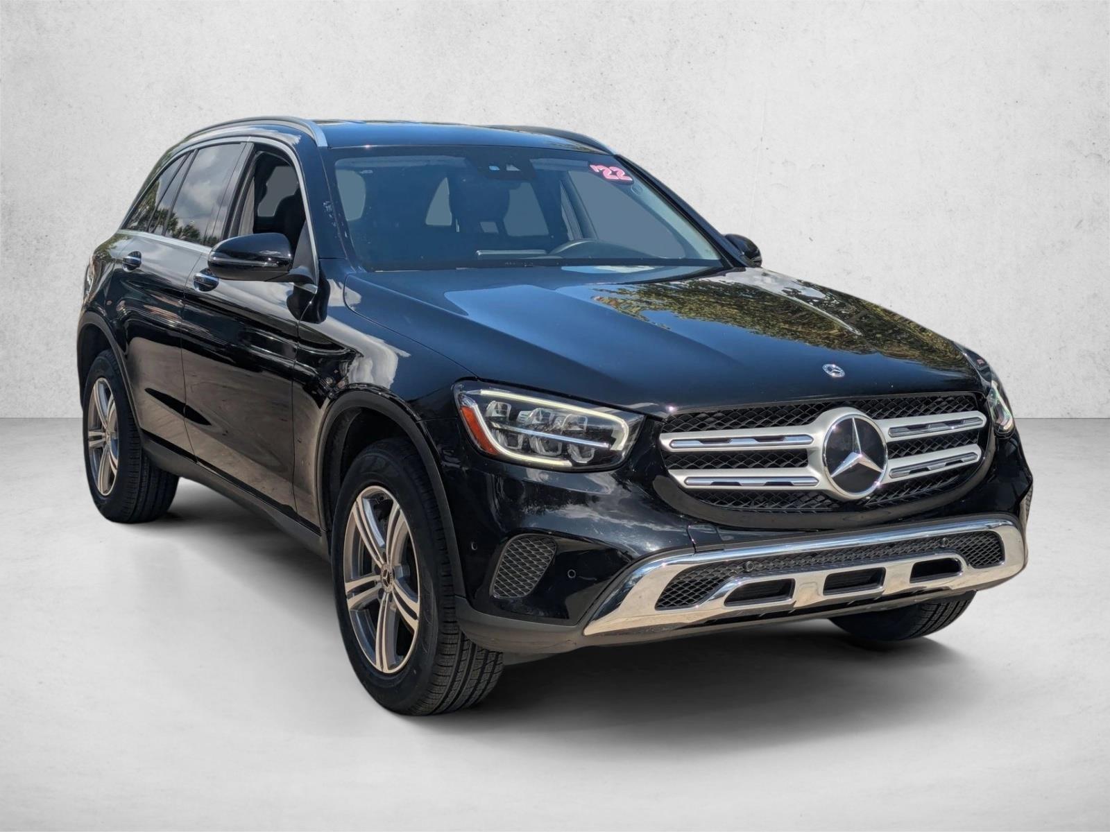 2022 Mercedes Benz GLC 300 photo 3