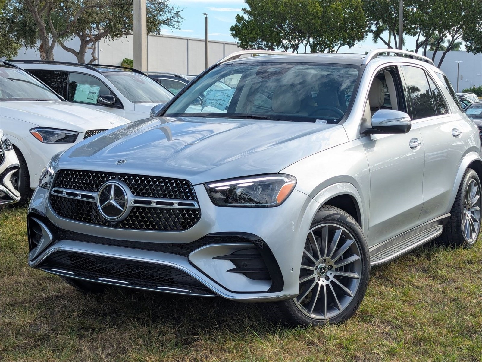 2026 Mercedes-Benz GLE GLE350's photo
