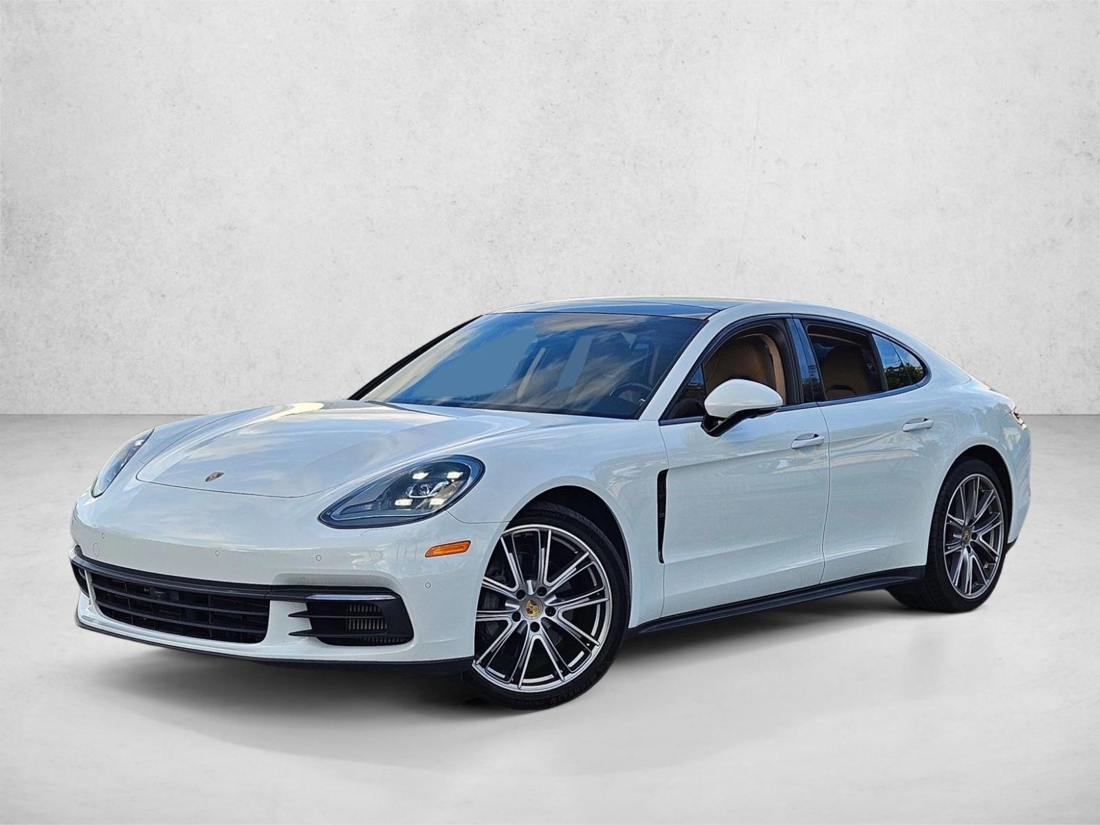 2018 Porsche Panamera 4S's photo