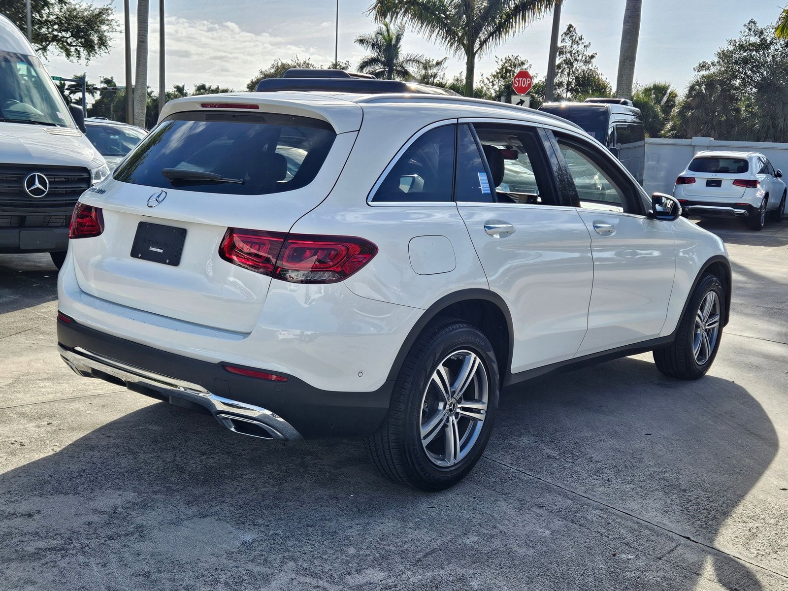 2021 Mercedes Benz GLC 300 photo 3