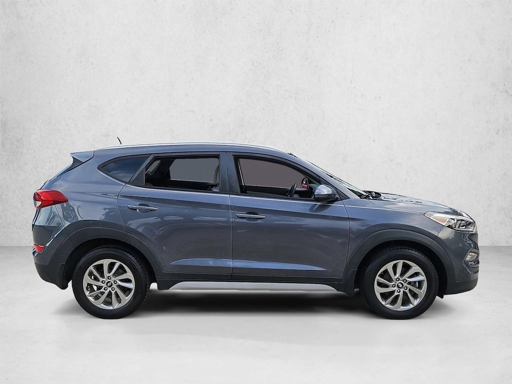Used 2017 Hyundai Tucson SE SUV