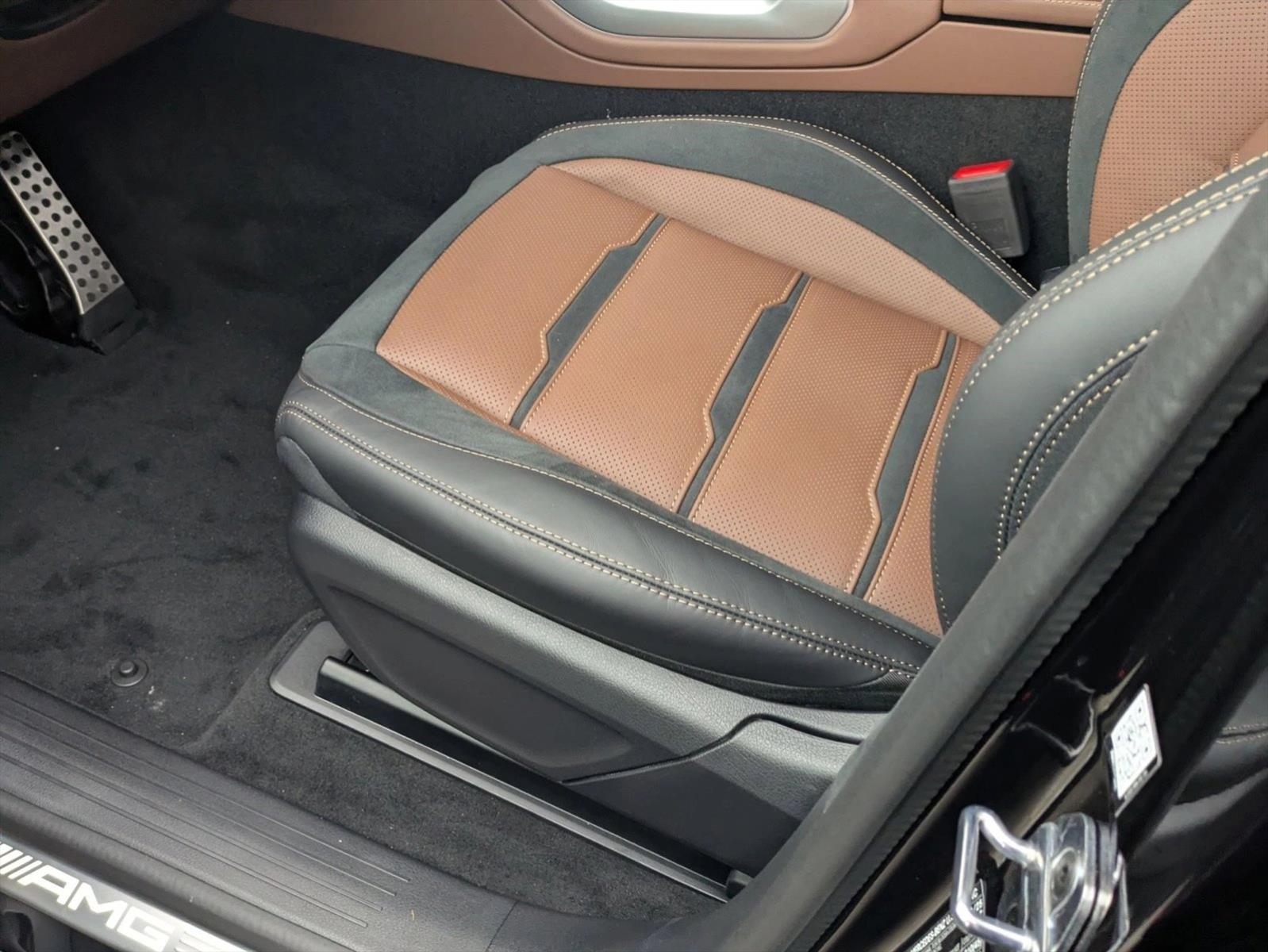 2026 Mercedes Benz GLS AMG 63 4MATIC photo 4