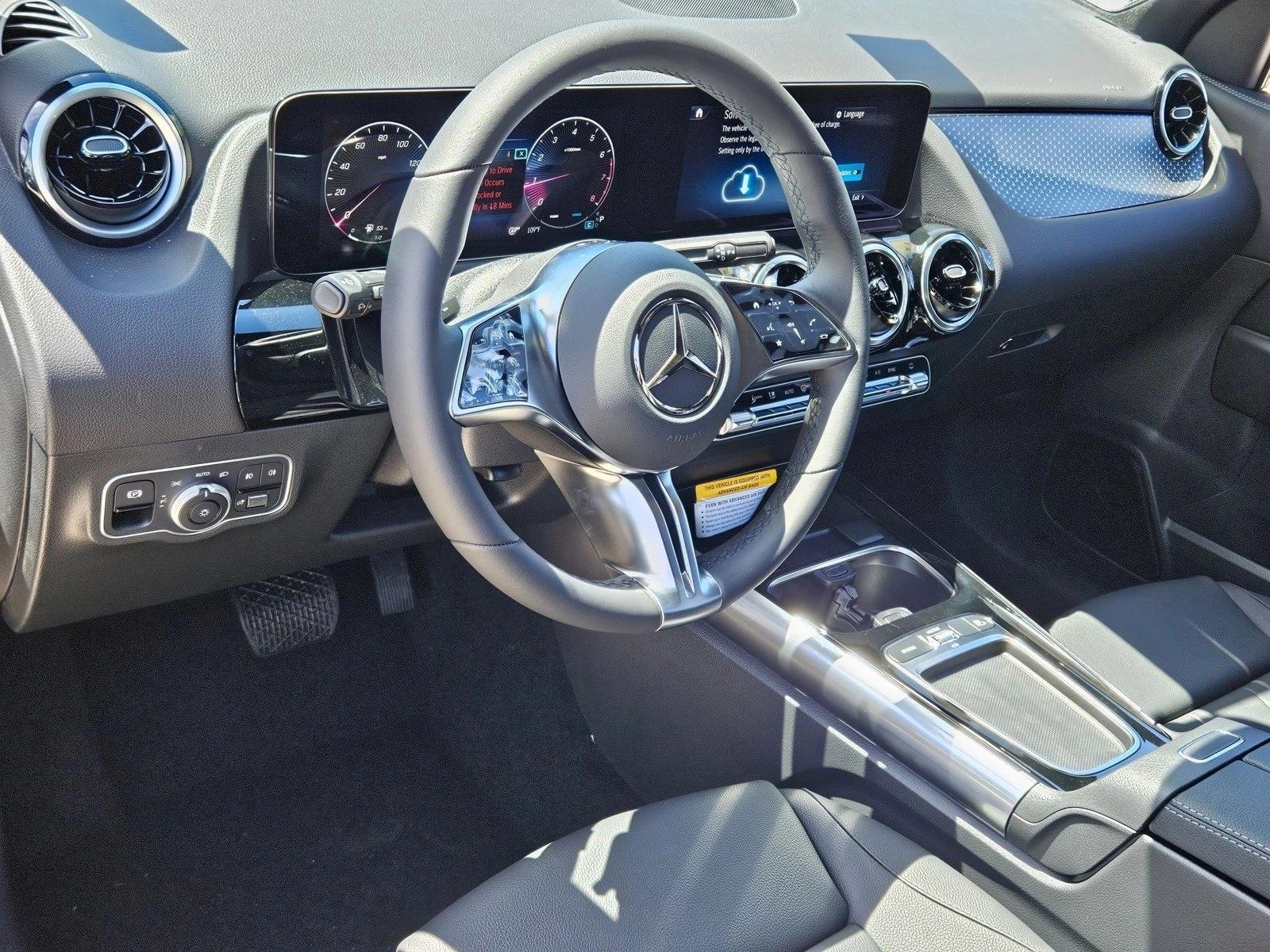 2026 Mercedes Benz GLA 250 photo 2
