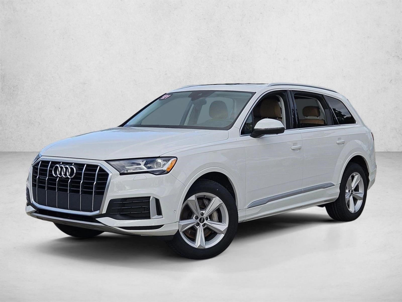 2021 Audi Q7 Premium's photo