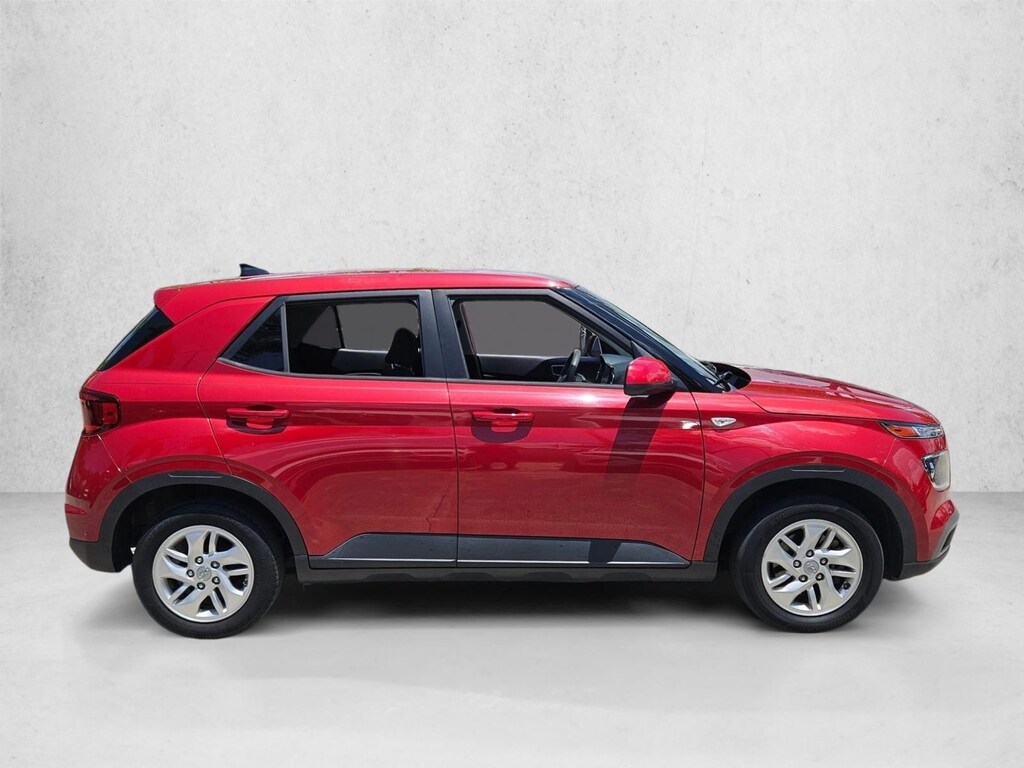 Used 2021 Hyundai Venue SE SUV
