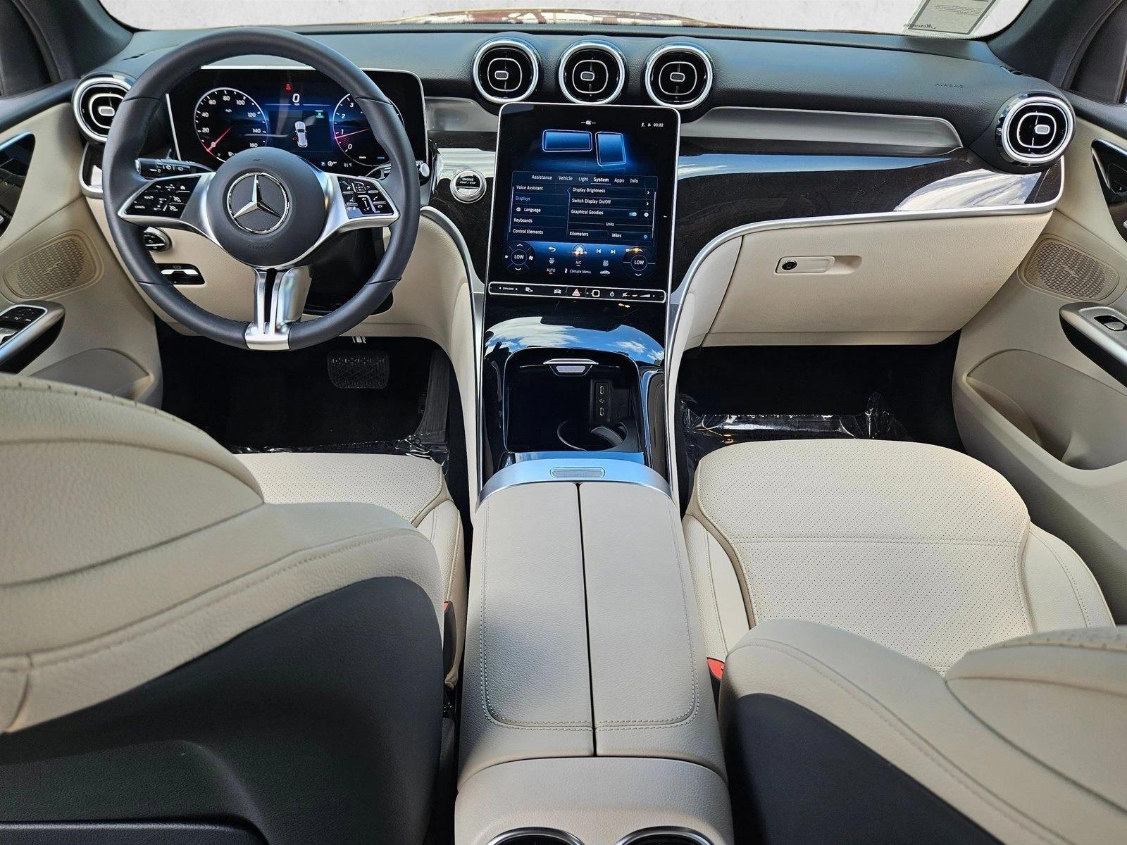 2026 Mercedes-Benz GLC Base - Photo 16