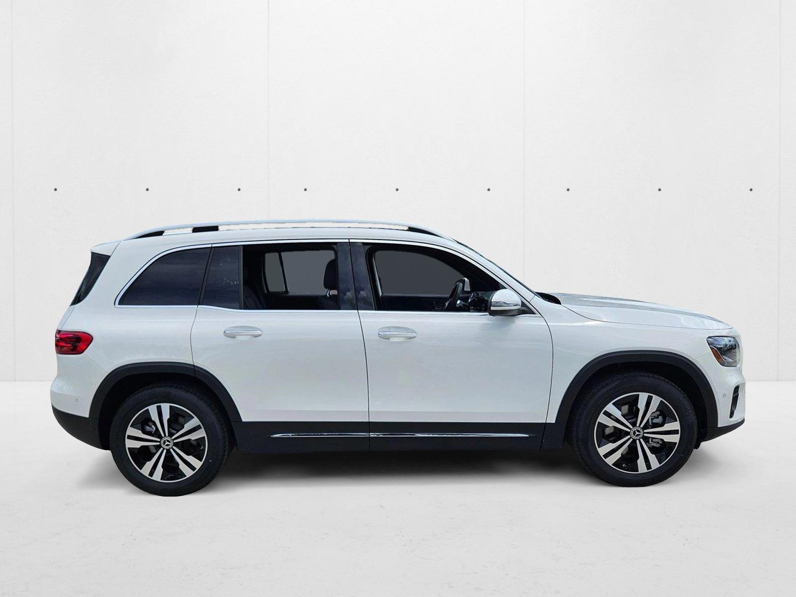 2025 Mercedes Benz GLB 250 photo 4