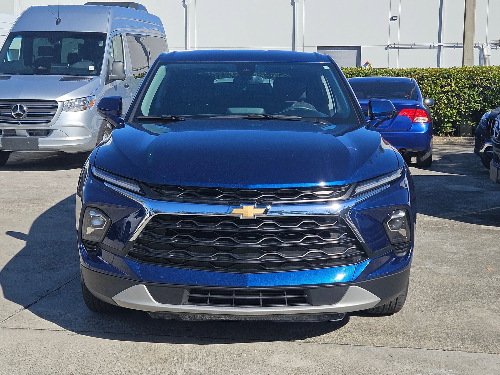 2023 Chevrolet Blazer 2LT photo 2