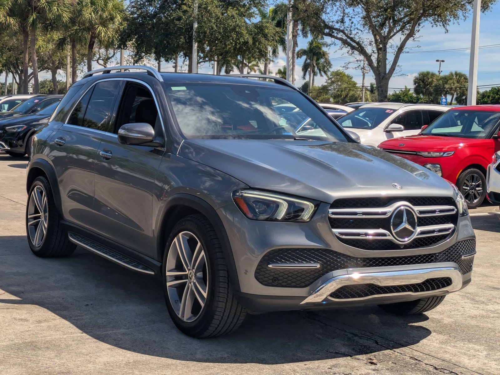 2022 Mercedes Benz GLE 350 photo 2