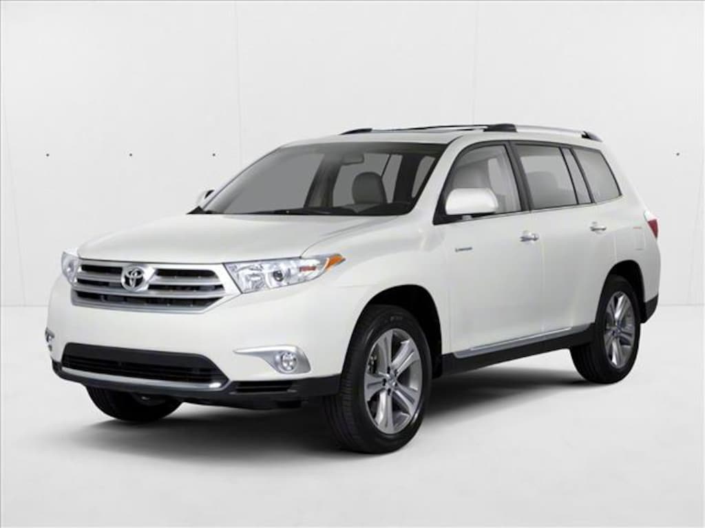 Used 2013 Toyota Highlander Plus SUV