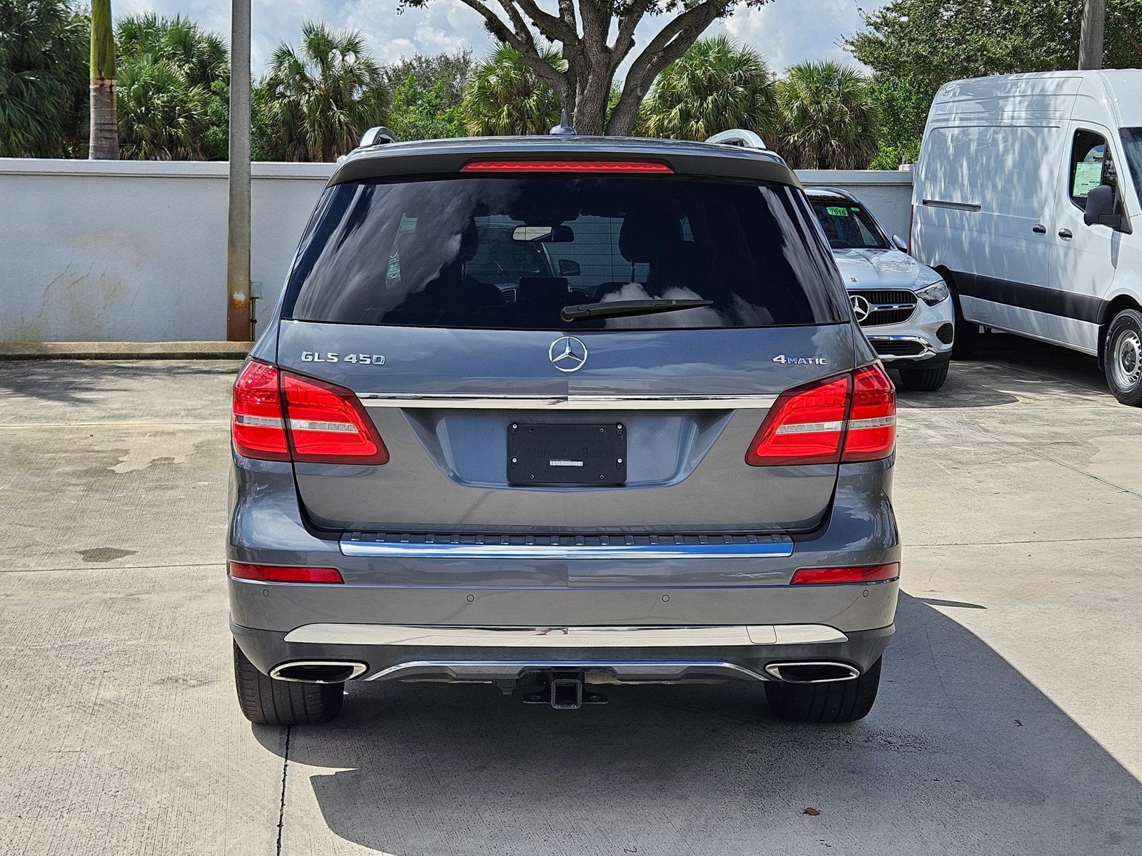 2017 Mercedes Benz GLS 4MATIC photo 3