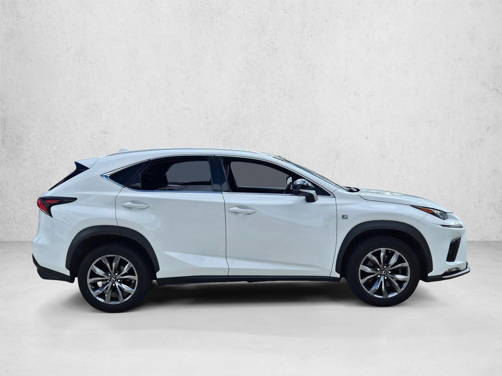 2019 Lexus NX 300 Luxury photo 2