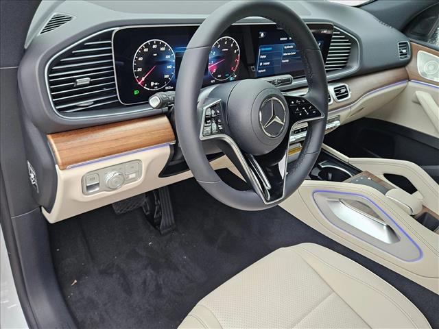 2025 Mercedes Benz GLE 450 4MATIC photo 3