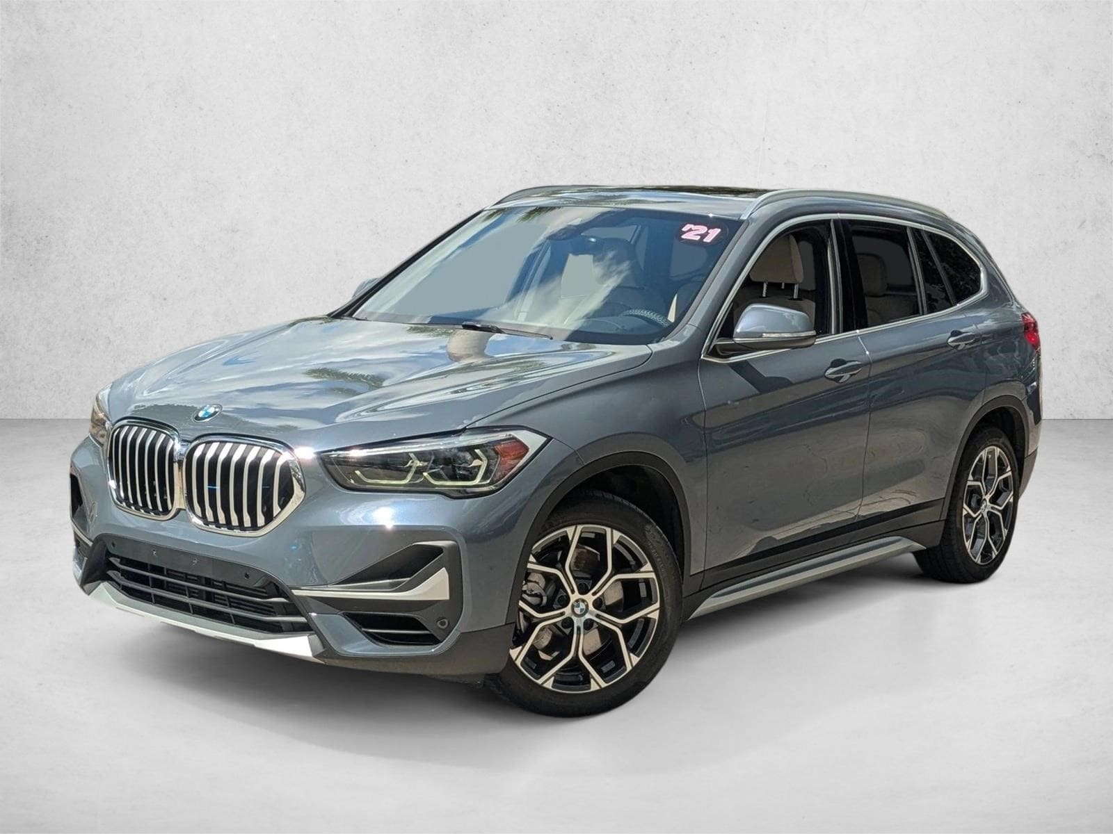 2021 BMW X1 28i's photo