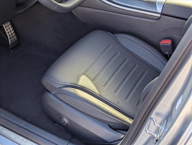 2025 Mercedes Benz C 300 Sedan photo 4