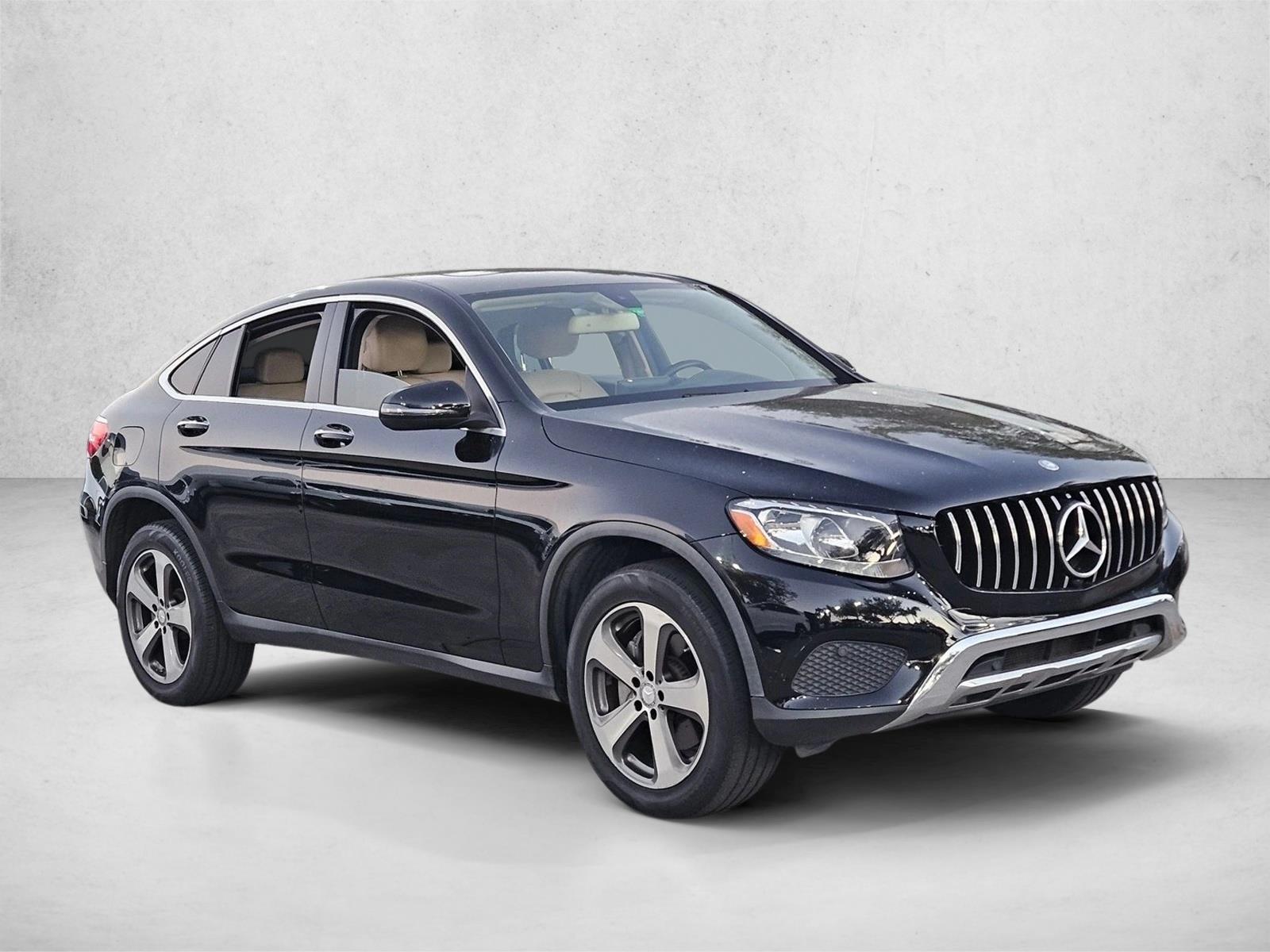 2017 Mercedes Benz GLC 300 4MATIC Coupe photo 2