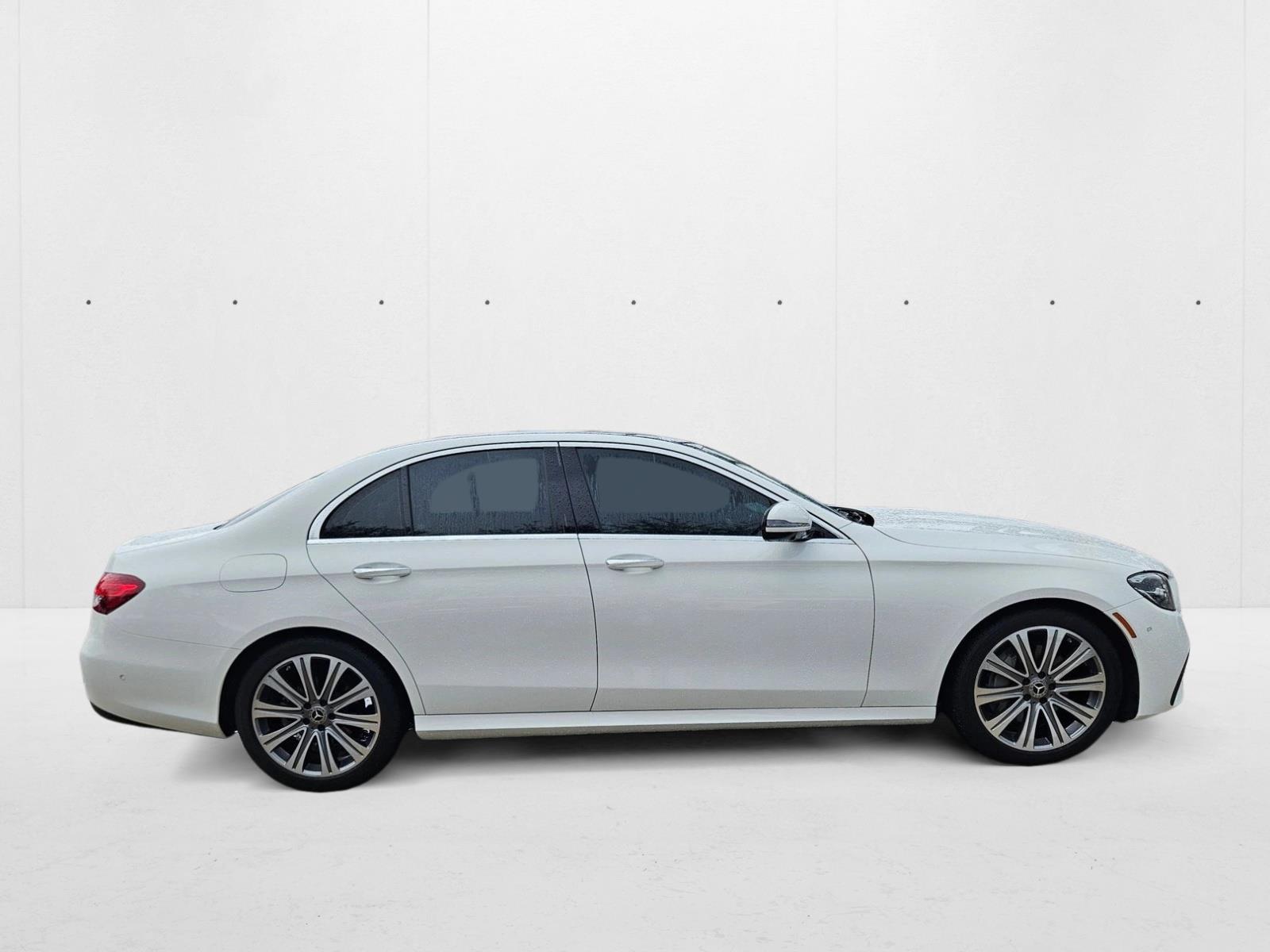 2022 Mercedes Benz E 350 Sedan photo 4